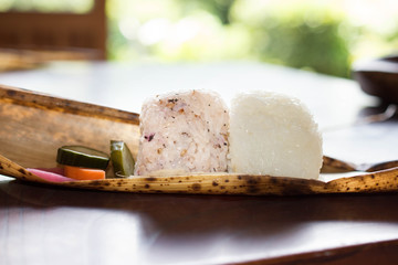 日本の昔のおにぎり