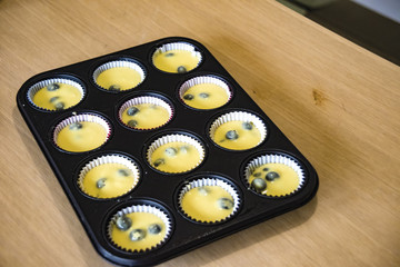 ricetta maffin ai mirtilli pronto per il forno