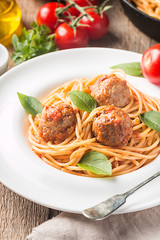 Spaghetti pasta with meatballs