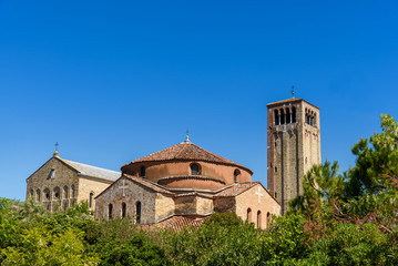 Fototapeta na wymiar church of Santa Fosca and Santa Maria Assunta in Torcello island, venetian lagoon, italy