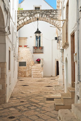 Alleyway. Locorotondo. Puglia. Italy. 