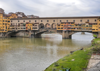 Fototapeta na wymiar View of Ponte Vecchio in Firenze (Florence), Tuscany, Italy