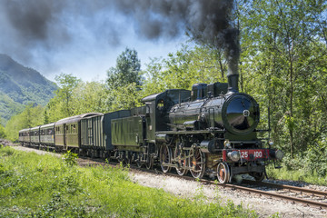 Fototapeta na wymiar Vintage steam train