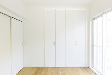 クローゼット　ドア　リフォーム　リノベーション　白 closet renovation white