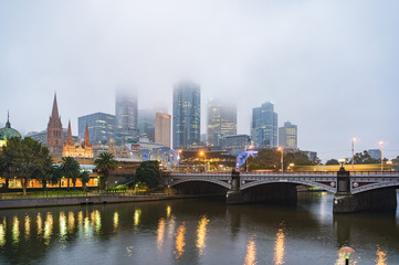 Fototapeta na wymiar Melbourne cityscape on foggy morning