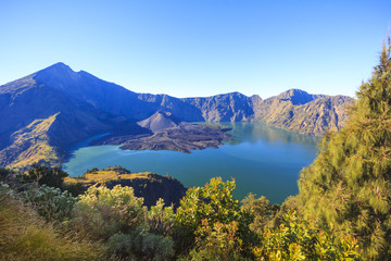 Fototapeta na wymiar Panorama view of Mountain Rinjani, active volcano in Lombok Island of Indonesia