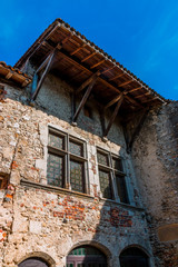 Dans le cité médiévale de Pérouge