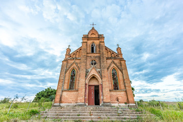 Fototapeta na wymiar Abandoned english style church in Brazil's countryside