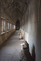 Sun-lived corridor of temple