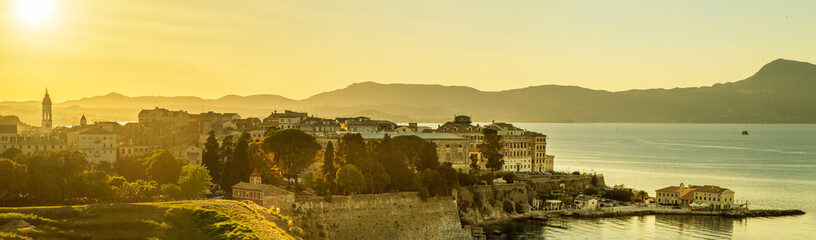 Obraz premium Sunset over Kerkyra Town in Corfu, Greece