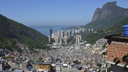 Obraz premium Views across the´favela´slums of Rio de Janeiro, Brazil