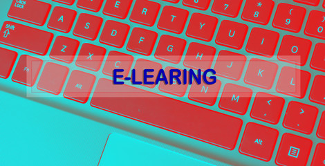 WORKPLACE WITH TEXT E-LEARING