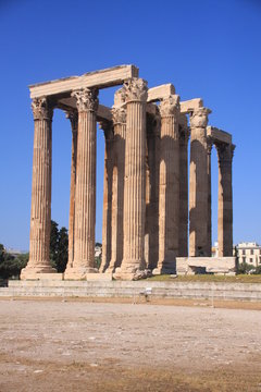  L'Olympieion ou temple de Zeus