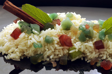 Risotto ai frutti canditi Risotto con frutas confitadas Risotto mit kandierten Früchten Risotti...