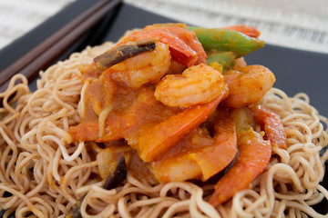 nouilles sautées aux crevettes
