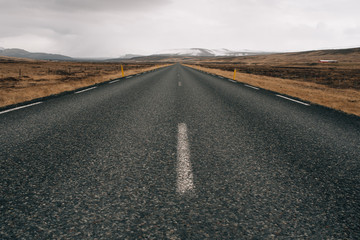 Fototapeta na wymiar Mountain roads in Iceland