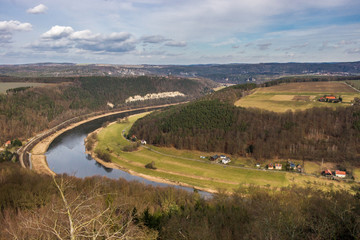 Fototapeta na wymiar Ausblick auf die Elbe in der Sächsischen Schweiz