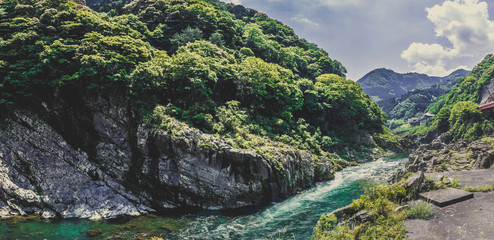渓流と風景 日本 アジア