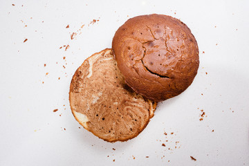 Chocolate sponge cake with crumbs