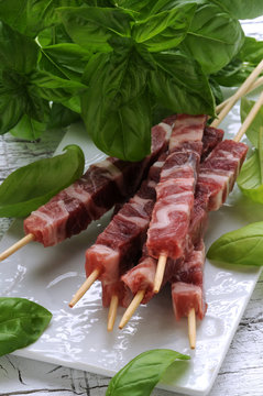 Arrosticini 아로스티치니 Assaditos Cucina abruzzese Rustelle Arrustelle Brochetas de carne Spiedini Cuisine of Abruzzo