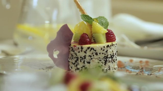 Breakfast, baked pudding with cheese, kiwi, raspberry