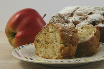 Нomemade Apple Pie and apple on the table