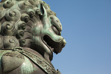 Fototapeta na wymiar Chinese guardian lion