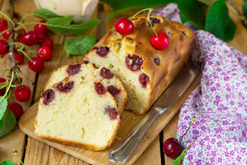 Sweet cherry cake with fresh cherries