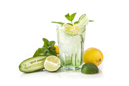 Lemoniada cytryna rabarbar og&oacute;rek