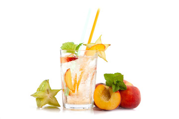 Lemoniada brzoskwiniowa Letni drink - obrazy, fototapety, plakaty