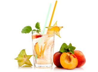 Lemoniada brzoskwiniowa Letni drink - obrazy, fototapety, plakaty