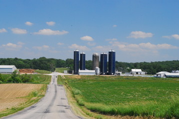 Farm silos © Gary