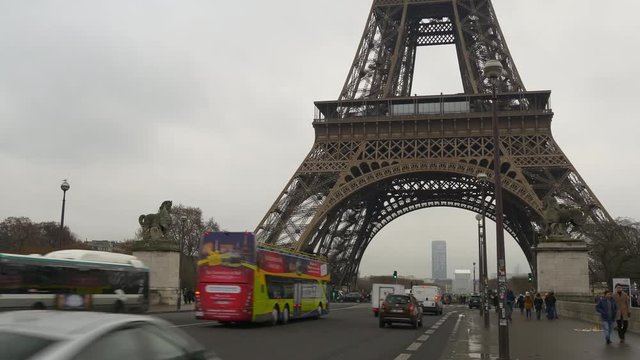 rainy day paris famous eiffel tower traffic bridge panorama 4k france
