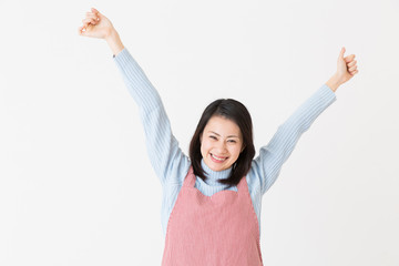 エプロン姿の女性