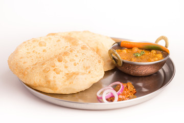 Cholay Bhataure