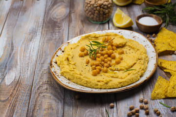 Traditional hummus