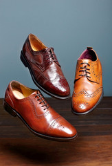 Fashion classical polished men's brown oxford brogues shades of brown oxford brogues.Conept flying...