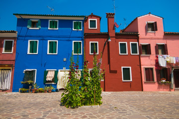 Case colorate tipiche dell'isola di Burano
