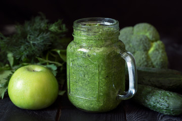 Green vegetables smoothies prepared with cauliflower