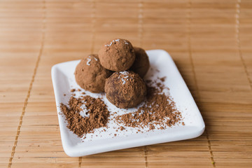Homemade Healthy Raw Energy Sweet Balls