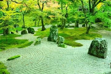 福岡の光明禅寺の庭園