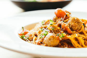 Spaghetti meatballs