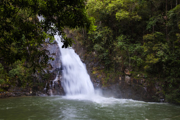 Fototapeta na wymiar Yong Waterfall National Park is one of the attractions of Nakhon SI thammarat province.
