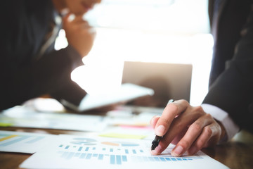 Startups businessmen teamwork brainstroming meeting to discuss plan startup project.