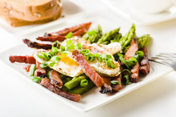 Asparagus with egg and bacon