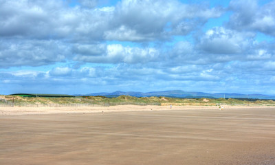 Fototapeta na wymiar West Sands Beach in St. Andrews, Scotland.