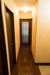 アパートの玄関