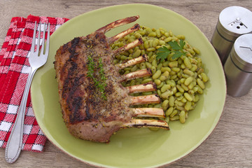 carré d'agneau et flageolets