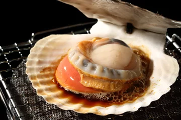 Crédence de cuisine en verre imprimé Crustacés 帆立貝の網焼き　Grilled scallops