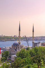 Fototapeta na wymiar View of Istanbul from Cihangir Artists Park